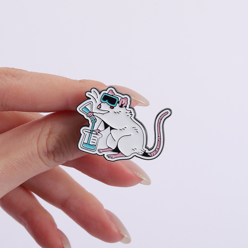 Cartoon Lab Rat Emaille Pins W - Science Buddies recensie en prijs