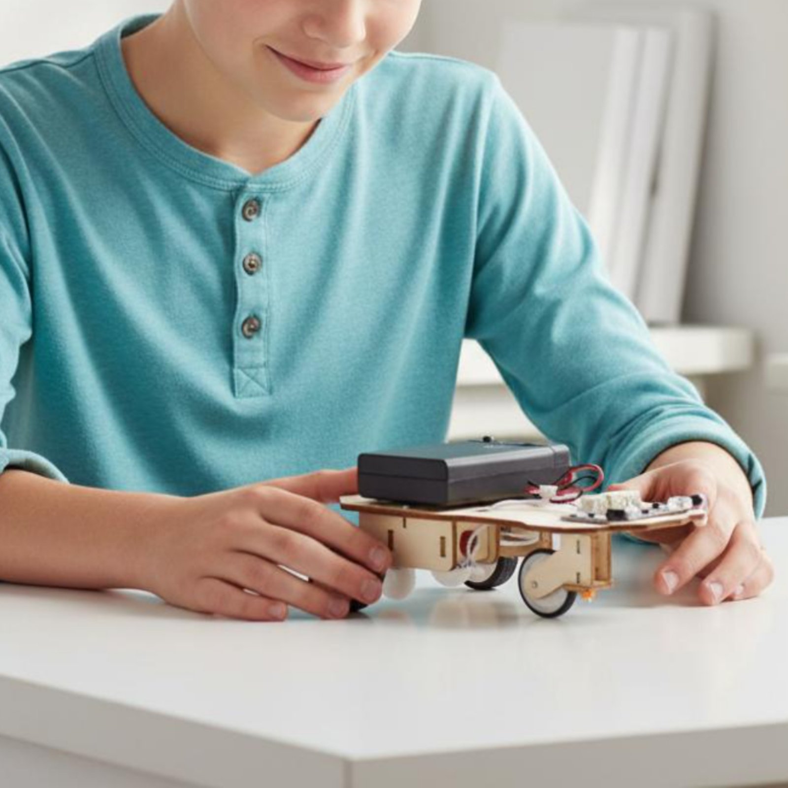 Houten intelligente voertuigbo - Science Kit recensie en prijs